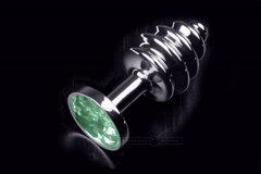 Витая металлическая пробка с кристаллом Small Silver Emerald купить в sex shop Sexy