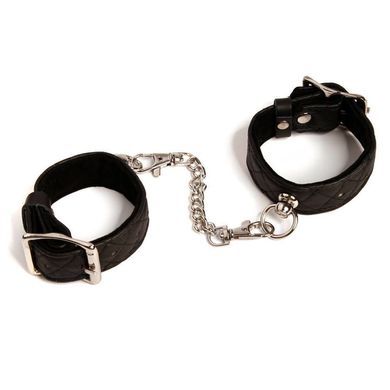 Наручники Bettie Page Wild N Willing Faux Leather Wrist Cuffs купити в sex shop Sexy