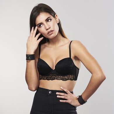 Наручники Bijoux Indiscrets MAZE - Wide Cuffs Black купити в sex shop Sexy
