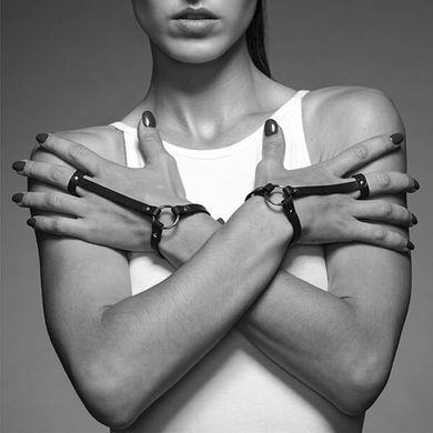 Браслет Bijoux Indiscrets MAZE - Hand Bracelet Harness Black купити в sex shop Sexy