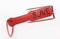 Шлепалка с рельефной надписью Slave купить в sex shop Sexy